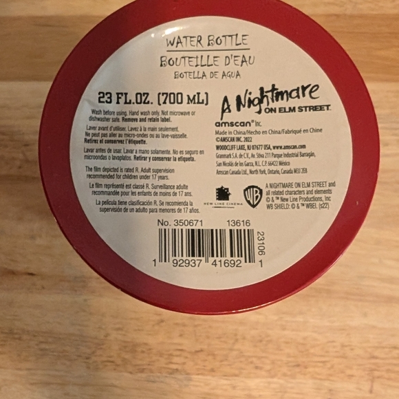 Freddy Kruger Metallic Water Bottle 23" Oz - Picture 2 of 2